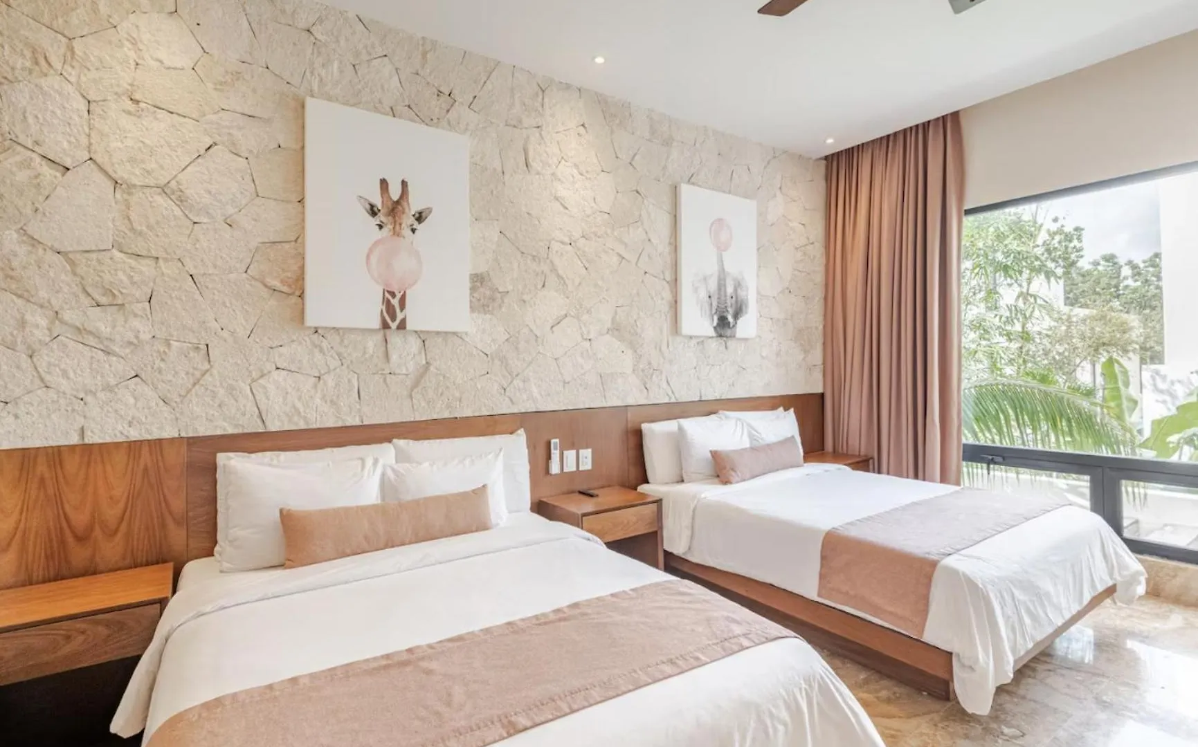 Hum Living Luxury Villas تولوم