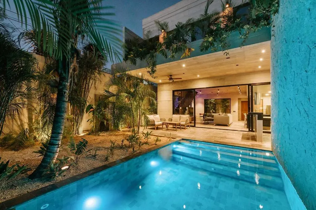 Architectonic Masterpiece Villa, 5 Bedroom Private Pool & Concierge Service Tulum 0*,  Messico