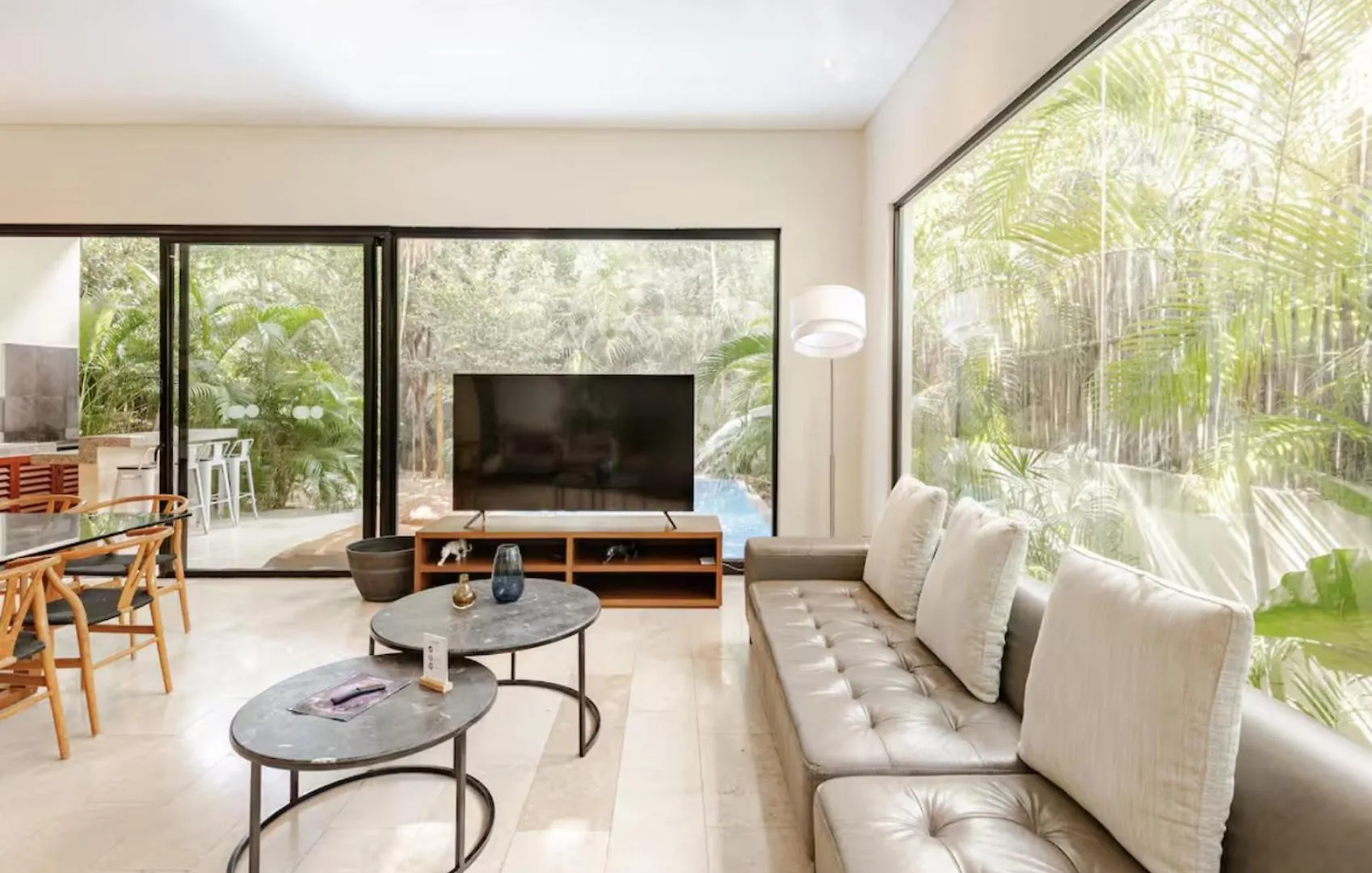 Hum Living Luxury Villas 툴룸