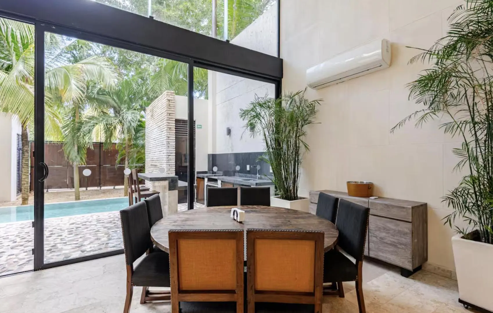Hum Living Luxury Villas 툴룸